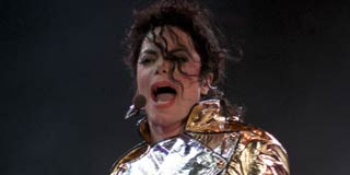 La muerte de Michael Jackson, el nuevo blanco de los supersticiosos de la loter�a.